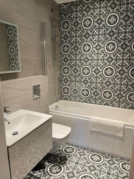Boutique Luxury Apartment, High St, Henley-In-Arden Extérieur photo