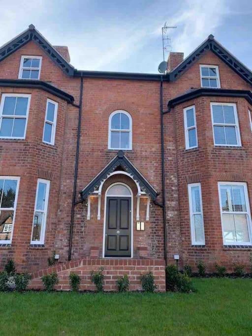 Boutique Luxury Apartment, High St, Henley-In-Arden Extérieur photo